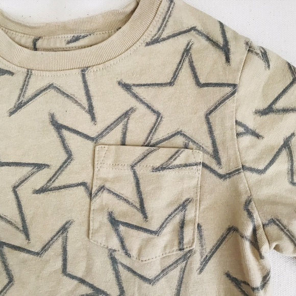 2 Kids Gap Crew Neck Short Sleeve T-Shirts 4T | Organic Cotton | Like New - Picture 3 of 11